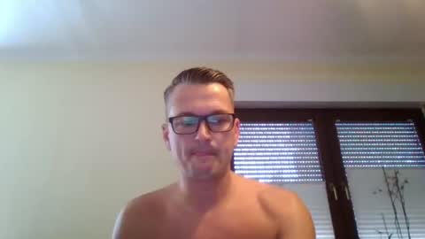 Snapshot of piercingsxxx chatting on 07/07/26, 01:26 piercingsxxx online show from 07/07/26, 01:26