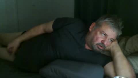 pierreth3 online show from 12/16/25, 09:03