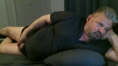 pierreth3 online show from 02/04/26, 02:50