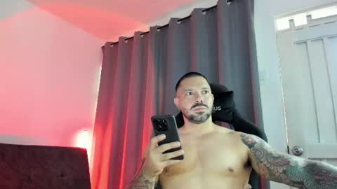 Snapshot of pierrevidal chatting on 07/11/26, 07:16 Pierre online show from 07/11/26, 07:16