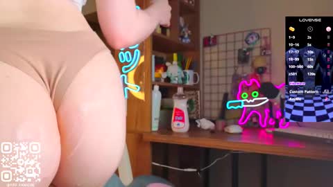 Mia or ur fav booty P online show from 03/11/26, 07:25