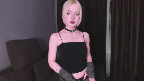 piginnya online show from 11/05/25, 02:39