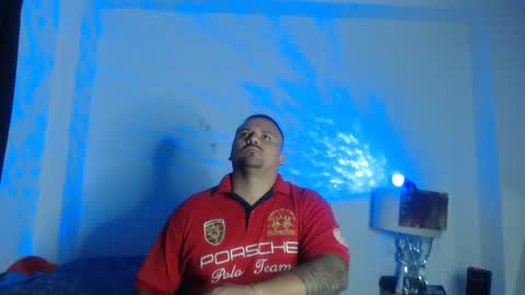 Snapshot of pikoro_gomez chatting on 02/21/25, 04:07 pikoro_gomez online show from 02/21/25, 04:07