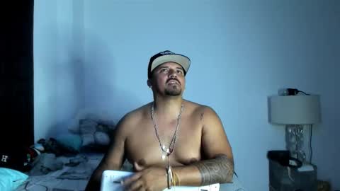 Snapshot of pikoro_gomez chatting on 11/26/25, 01:28 pikoro_gomez online show from 11/26/25, 01:28