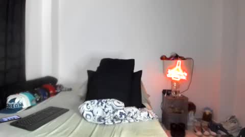 Snapshot of pikoro_gomez chatting on 05/27/26, 01:57 pikoro_gomez online show from 05/27/26, 01:57