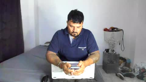 pikoro_gomez online show from 08/04/26, 12:25