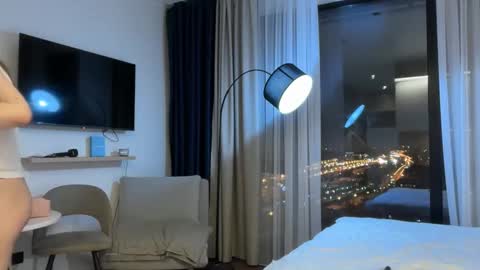 Trisha     online show from 01/18/26, 04:33