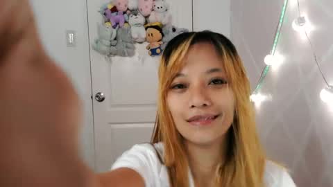 pinay beauty14 online show from 01/17/25, 11:40