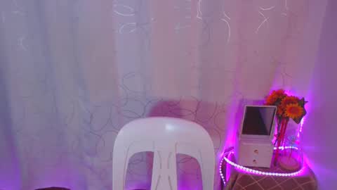 Snapshot of pinay_shawnx chatting on 12/03/24, 08:39 pinay_shawnx online show from 12/03/24, 08:39