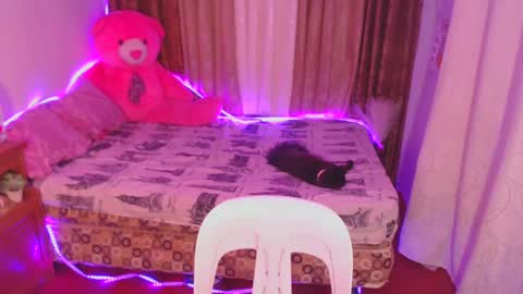 Snapshot of pinay_shawnx chatting on 12/27/24, 08:24 pinay_shawnx online show from 12/27/24, 08:24