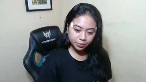 pinay_shinexxx online show from 04/18/26, 05:22