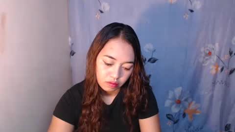 pinay_singlemomxs online show from 11/19/25, 04:34