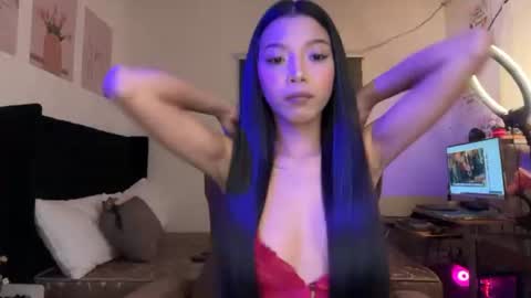 TINA online show from 07/06/26, 09:06
