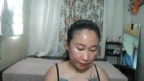 Snapshot of pinayhotty_yumie chatting on 06/07/26, 12:48 yumie online show from 06/07/26, 12:48