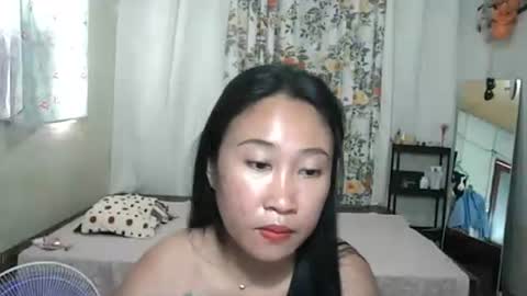 Snapshot of pinayhotty_yumie chatting on 06/08/26, 01:28 yumie online show from 06/08/26, 01:28