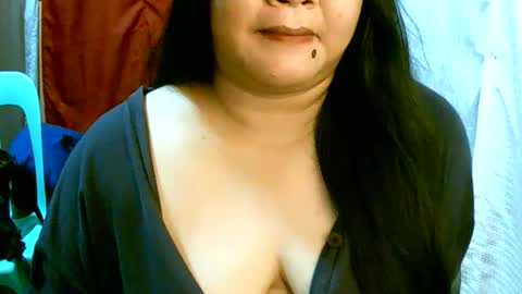pinayjona online show from 10/19/25, 11:33