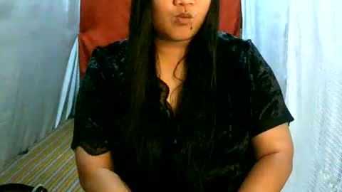 Snapshot of pinayjona chatting on 05/25/26, 12:00 pinayjona online show from 05/25/26, 12:00