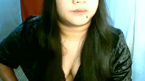 Snapshot of pinayjona chatting on 07/04/26, 12:33 pinayjona online show from 07/04/26, 12:33
