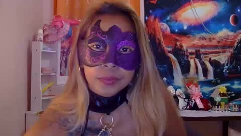 pinaymorena_renelda online show from 04/07/26, 01:44