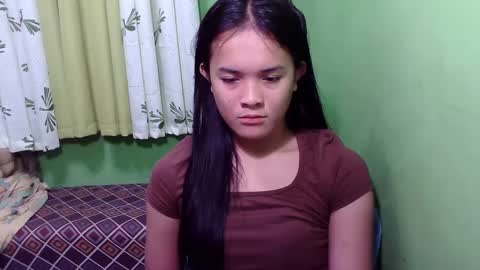 pinaymorena_rhowe online show from 12/07/24, 08:44
