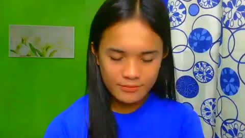 pinaymorena_rhowe online show from 12/09/24, 12:08