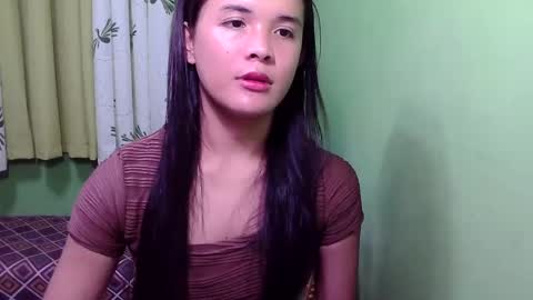 pinaymorena_rhowe online show from 01/07/25, 10:43