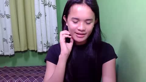 pinaymorena_rhowe online show from 01/10/25, 08:29