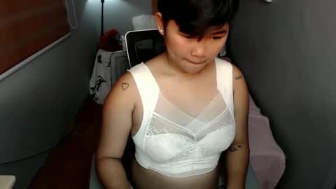 Lyn the Lesbian online show from 01/05/25, 06:46