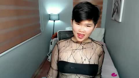 Lyn the Lesbian online show from 01/13/25, 04:28