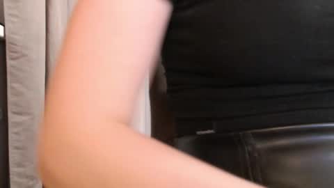       online show from 09/14/25, 06:07