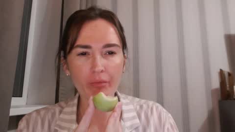       online show from 09/18/25, 07:05