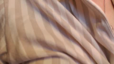       online show from 10/24/25, 06:37