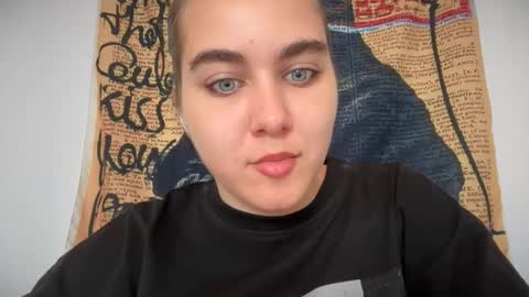 Susie online show from 01/14/26, 03:56