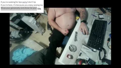 pini_z online show from 12/31/24, 07:07