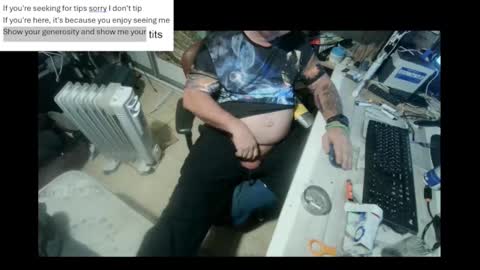 pini_z online show from 01/05/25, 12:10