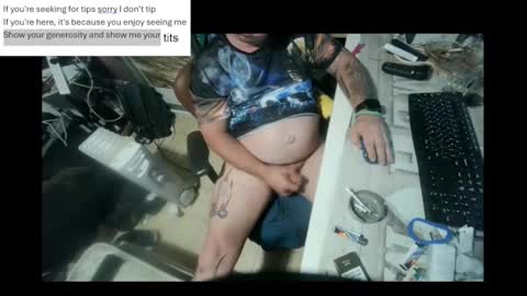 pini_z online show from 01/10/25, 09:20