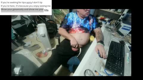 pini_z online show from 01/17/25, 10:56