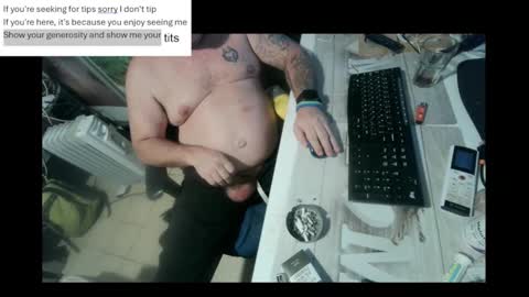 pini_z online show from 01/18/25, 08:30