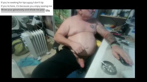 pini_z online show from 01/24/25, 10:51