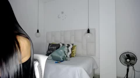 tiffany online show from 09/14/25, 05:23