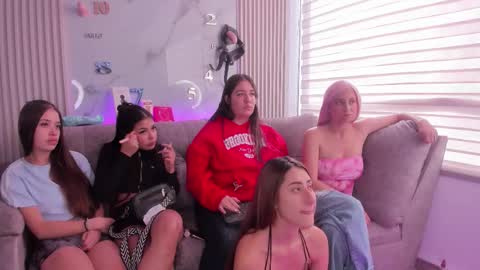 Snapshot of pink_as chatting on 02/09/26, 01:26 pink_as online show from 02/09/26, 01:26