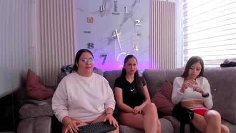 Snapshot of pink_as chatting on 02/10/26, 01:26 pink_as online show from 02/10/26, 01:26