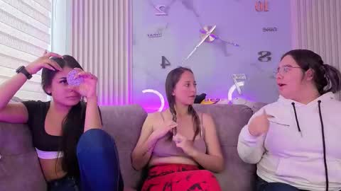 Snapshot of pink_as chatting on 02/20/26, 01:22 pink_as online show from 02/20/26, 01:22