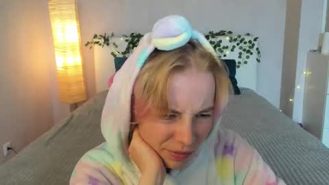 pink_lila18 online show from 09/09/25, 08:14