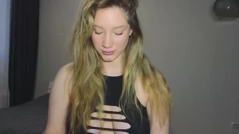   online show from 12/03/25, 03:14