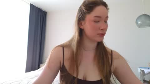   online show from 06/01/26, 03:08