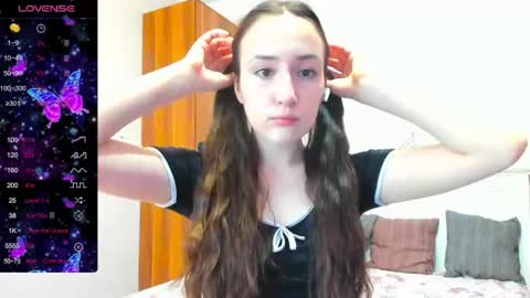 Snapshot of pink_soda33 chatting on 06/29/26, 07:36 pink_soda33 online show from 06/29/26, 07:36