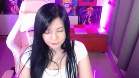 pink_yuii online show from 01/11/26, 01:32