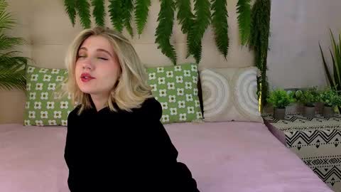 Adele online show from 10/09/25, 09:40