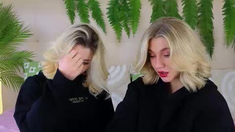 Adele online show from 10/17/25, 09:23